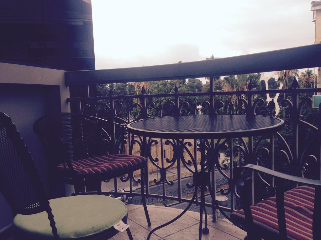 Apartment Sea Avenue Batumi Exterior foto